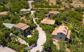 Armonia Houses